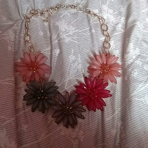 Floral necklace