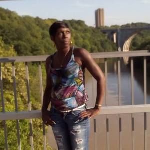 Meet your Posher, Chanel