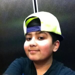 Meet your Posher, Waleed