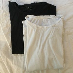 TWO Sm Everlane Cotton Drop Shoulder Tee shirts