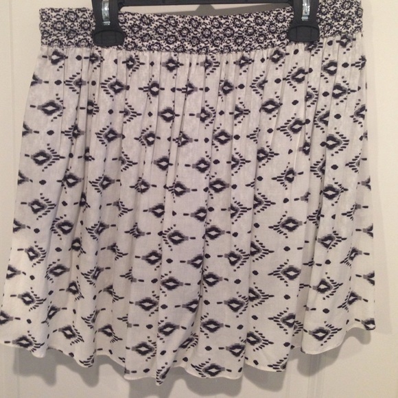 Zara skirt - Picture 3 of 5