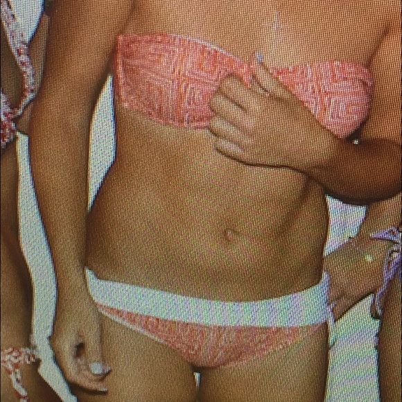 Two Piece Bikini - strapless - Picture 4 of 4