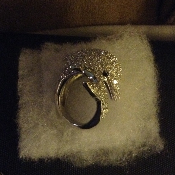 Ring - Picture 2 of 3
