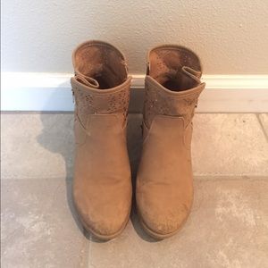 🐪 Colored booties 😻