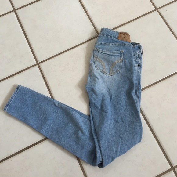 Hollister skinny jeans