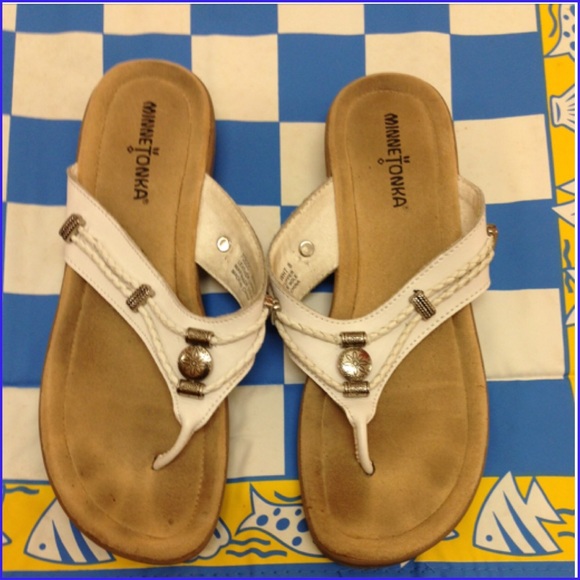 ⛔️REDUCED⛔️ [Minnetonka] Leather Sandals