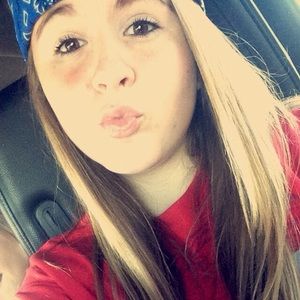 Meet your Posher, Shelby