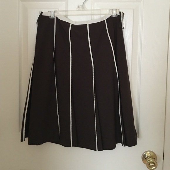 Brown and cream pleated skirt