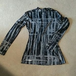 Under Armour cold gear mock turtle neck