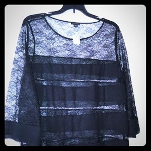 NWT!!!Elegant sheer top with lace.