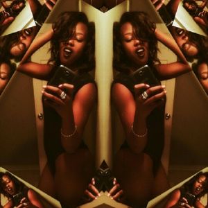 Meet your Posher, Gloria