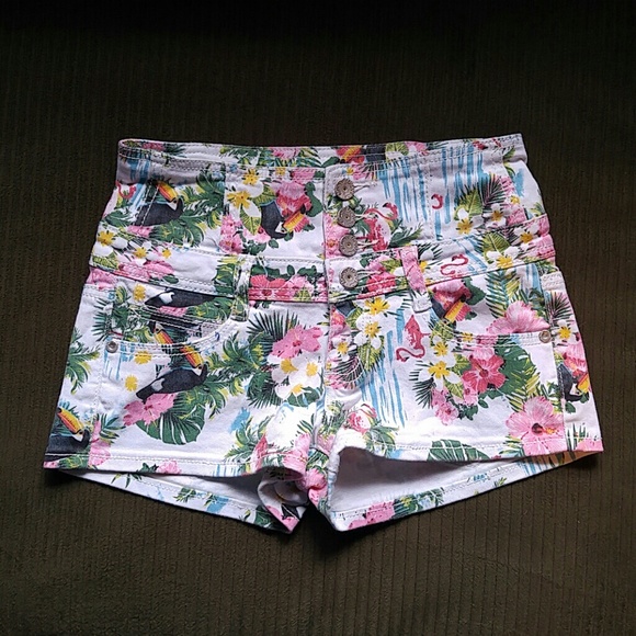 High waisted tropic print shorts