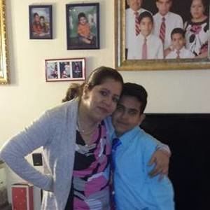 Meet your Posher, Jandra