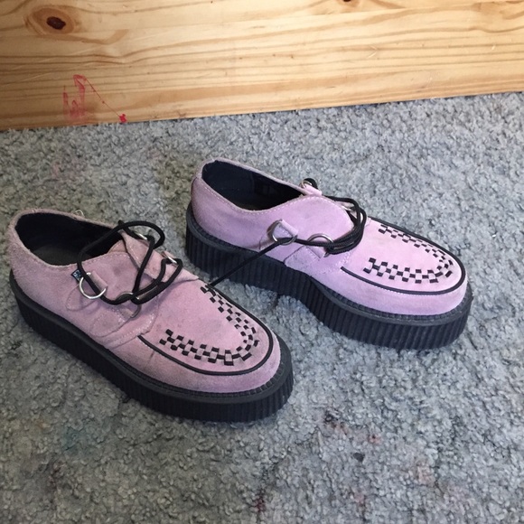 Light pink T.U.K  creepers.