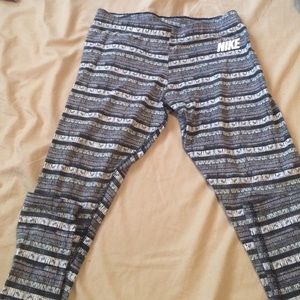 Brand new. Never worn Nike leggings.