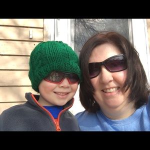 Meet your Posher, Holly