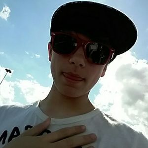 Meet your Posher, Stephen