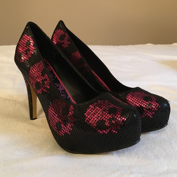 Iron Fists ladies Dig/Skull Platform 10