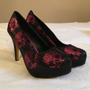 Iron Fists ladies Dig/Skull Platform 10