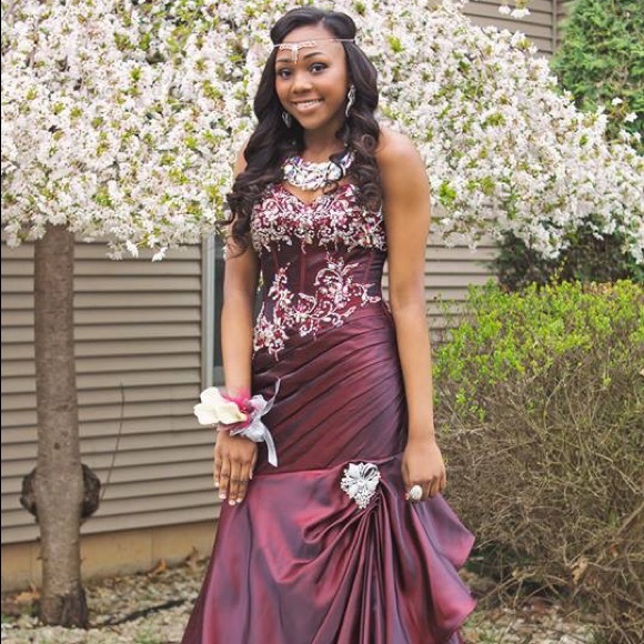 Burgundy Prom Dress