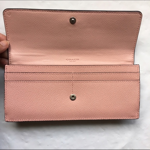🚨ONE DAY SALE!! 🆕 Coach skinny wallet - Picture 2 of 4