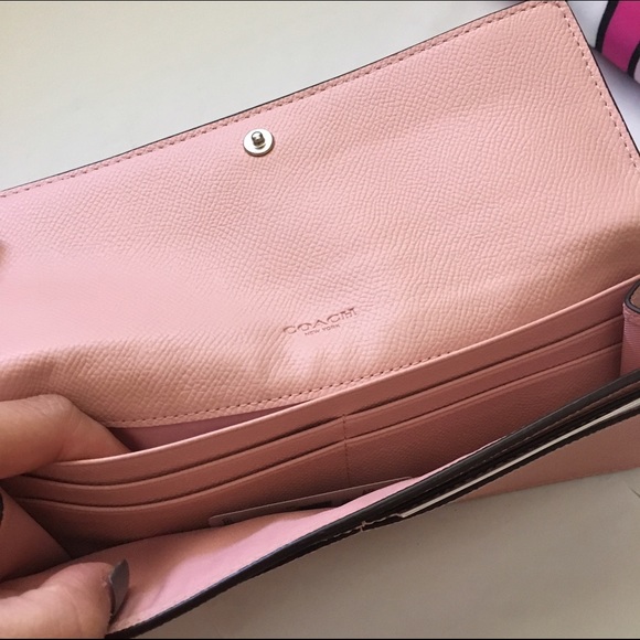 🚨ONE DAY SALE!! 🆕 Coach skinny wallet - Picture 4 of 4