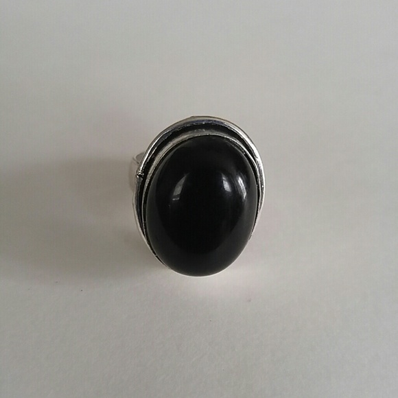 Handmade Onyx Ring - Picture 2 of 4