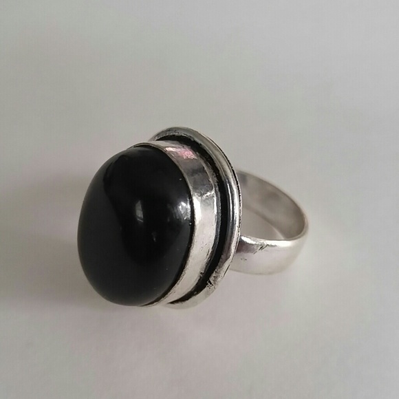 Handmade Onyx Ring - Picture 4 of 4