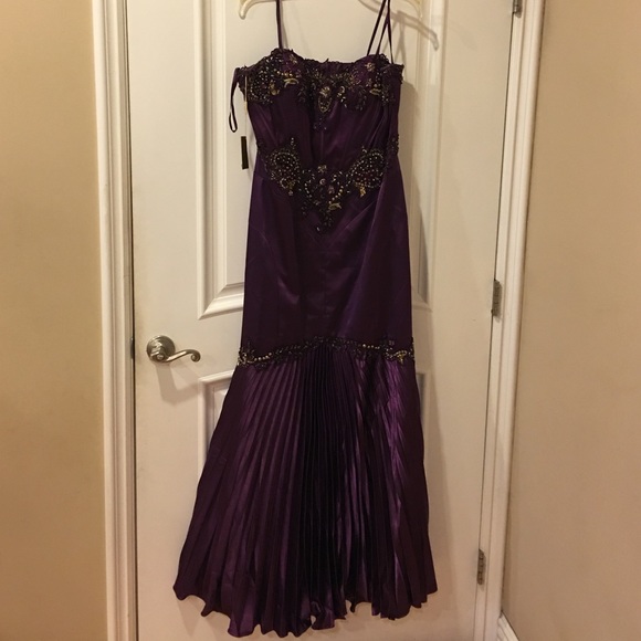 Gorgeous royal purple evening dress
