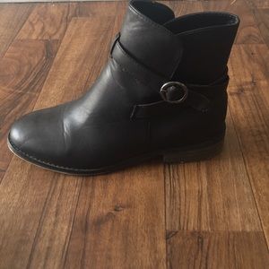 Black Boots