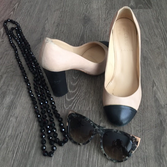 J.CREW stacked heels nude black and gold. Comfort!