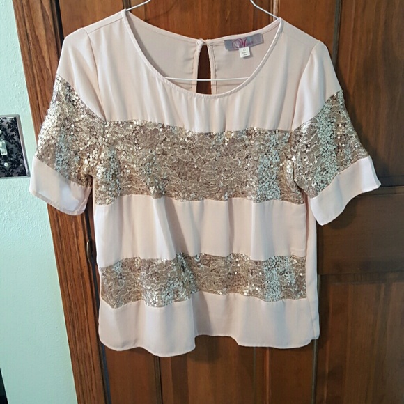 Francescas baby pink blouse