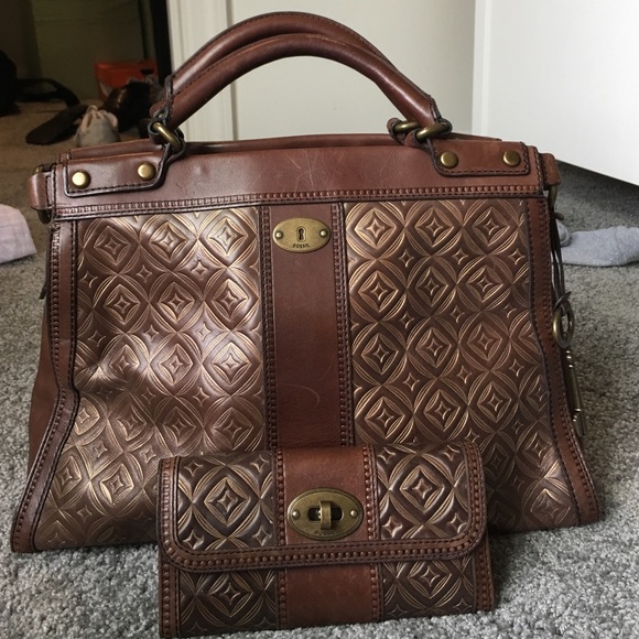 Fossil handbag with matching wallet