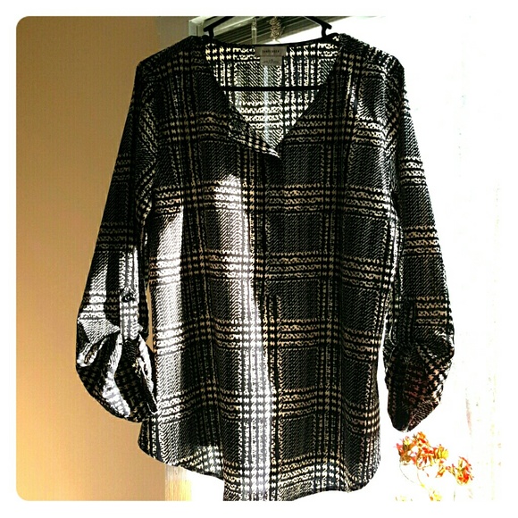 Black and beige checkered blouse