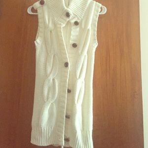 Cute sweater dress ! 😍