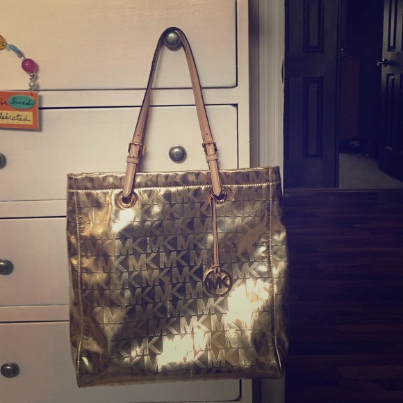 Michael Kors tote
