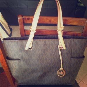 Michael Kors Jet Set Tote with laptop compartment
