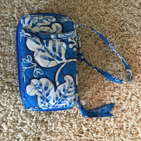 Vera Bradley wallet!! great condition!!