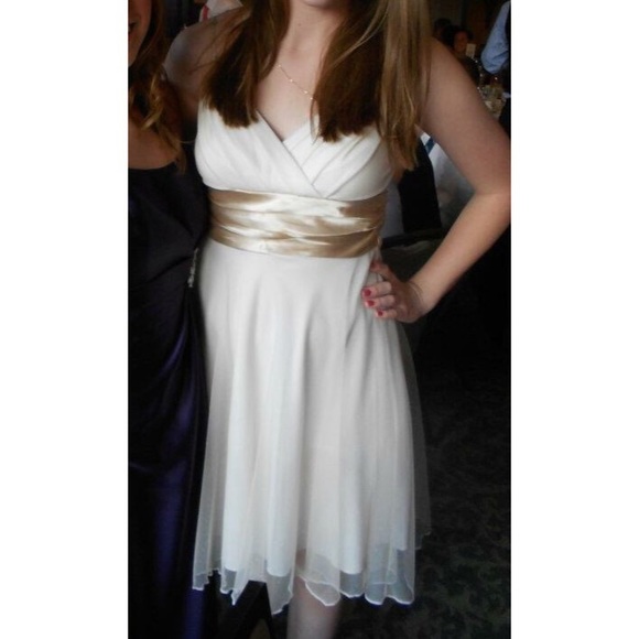 Cream and gold dress - Picture 1 of 6