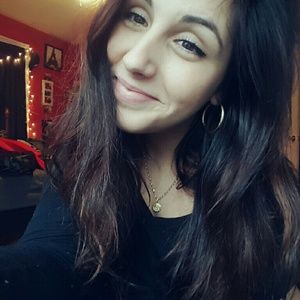 Meet your Posher, Melanie