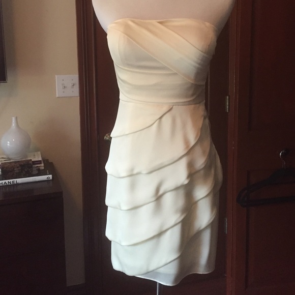 White multilayer short dress