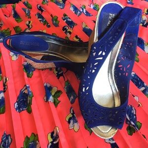 Kenneth Cole Reaction royal blue wedges
