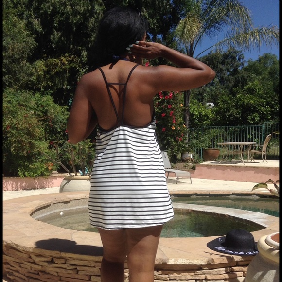 XL Black & White Beach Dress - Picture 4 of 5