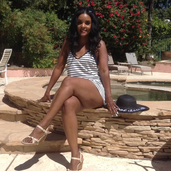 XL Black & White Beach Dress - Picture 5 of 5