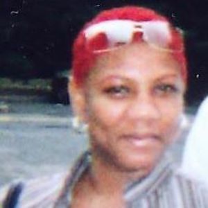 Meet your Posher, Dee