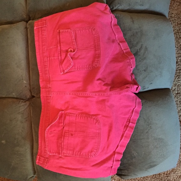 Shorts - Picture 3 of 4