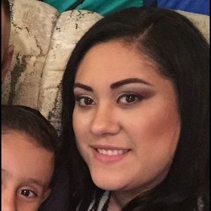 Meet your Posher, Adriana