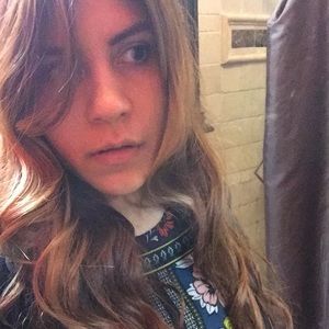 Meet your Posher, Gabriela