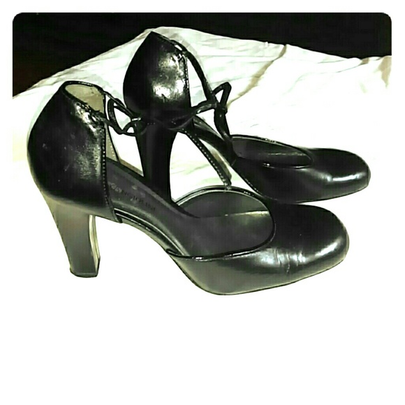 ? Cute Black Heels ?