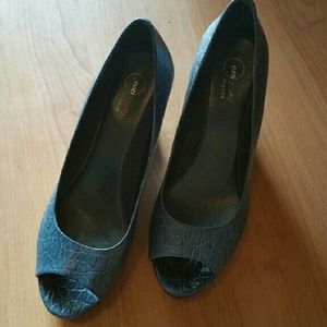 Navy blue open toe easy spirit anti gravity